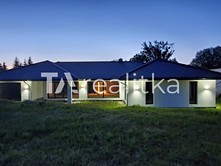 Prodej  rodinného domu 330 m², pozemek 1 670 m²